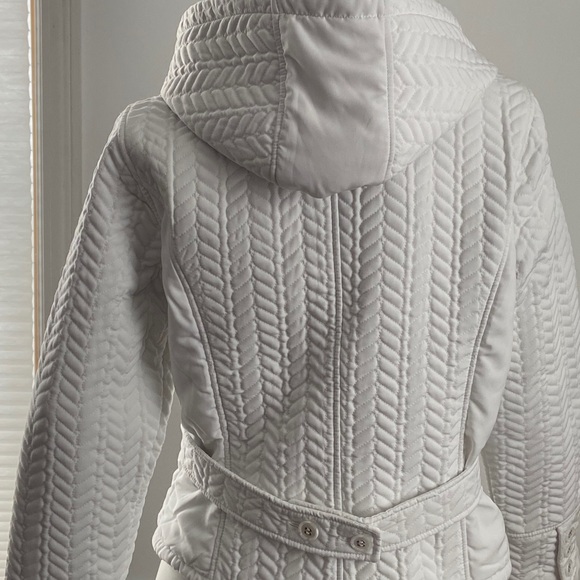 Calvin Klein White Quilted Jacket - Picture 4 of 11